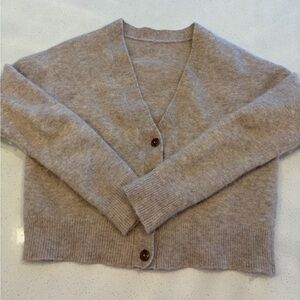 Cozy V-Neck Cropped Women’s Sweater Cardigan - Beige
